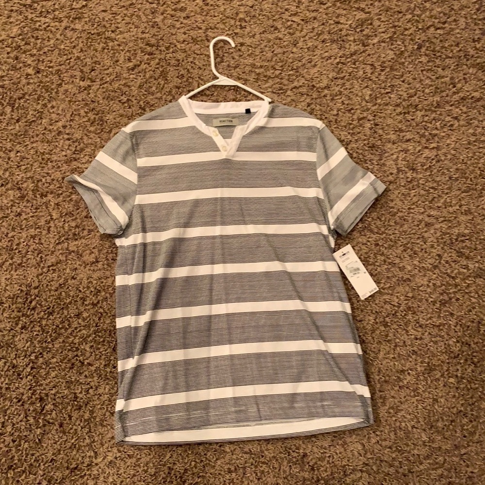 Men’s striped t shirt